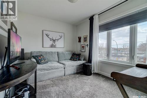 6224 8Th Avenue, Regina, SK - Indoor Photo Showing Living Room