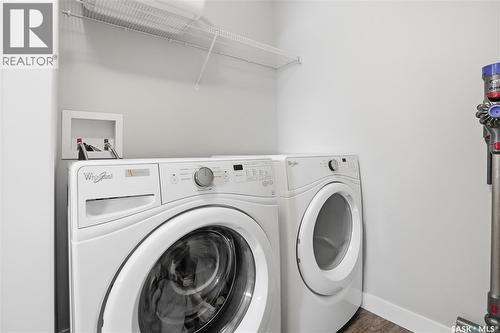 4810 Green Brooks Way E, Regina, SK - Indoor Photo Showing Laundry Room
