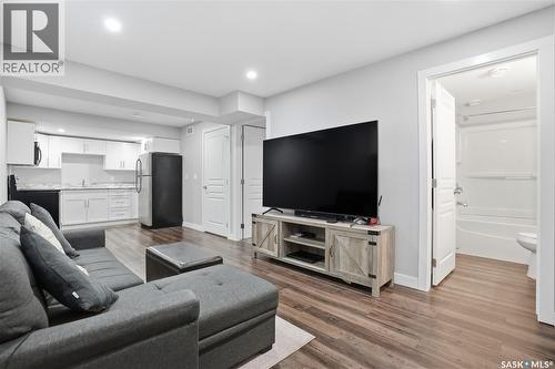 4810 Green Brooks Way E, Regina, SK - Indoor Photo Showing Living Room