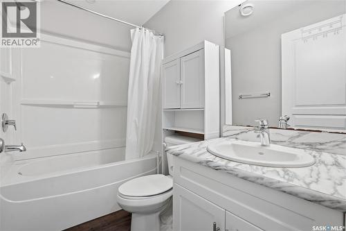 4810 Green Brooks Way E, Regina, SK - Indoor Photo Showing Bathroom