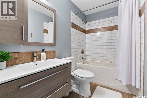 1206 Flexman Crescent N, Regina, SK - Indoor Photo Showing Bathroom