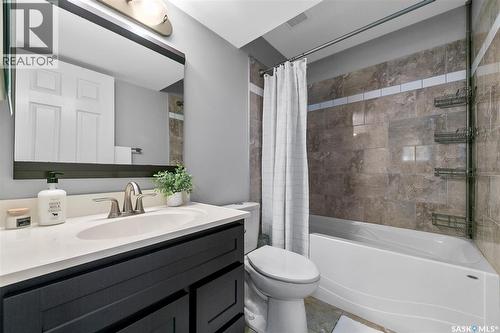 1206 Flexman Crescent N, Regina, SK - Indoor Photo Showing Bathroom