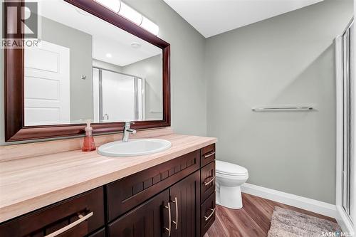 303 Brookmore Crescent, Saskatoon, SK - Indoor Photo Showing Bathroom