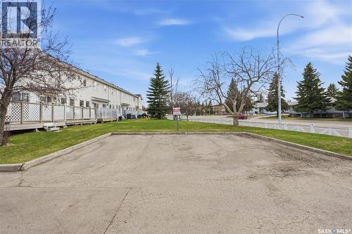 35 110 Keevil Crescent, Saskatoon, SK - Outdoor