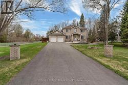 7067 DONWEL DRIVE  Ottawa, ON K4P 1M7