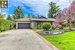 1518 OAKHILL Drive Oakville, ON L6J 1Y5