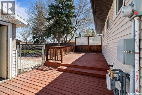 46 Hammond Road, Regina, SK - Outdoor With Deck Patio Veranda With Exterior