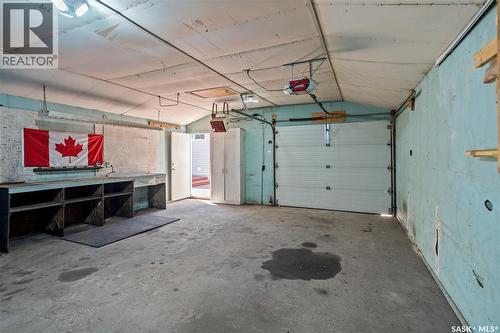 46 Hammond Road, Regina, SK - Indoor Photo Showing Garage
