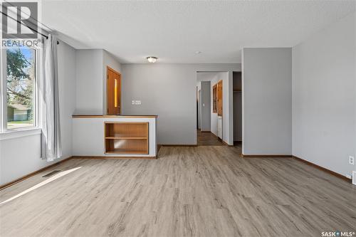 46 Hammond Road, Regina, SK - Indoor Photo Showing Other Room
