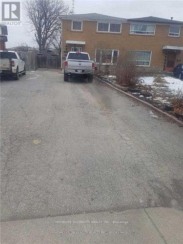 7585 Wrenwood Crescent, Mississauga, ON - Outdoor