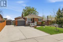 45 FLAMBOROUGH DRIVE Toronto, ON M6M 2R5