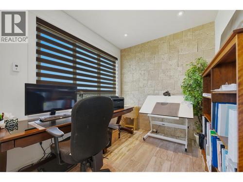 2200 Cortina Drive, Kelowna, BC - Indoor Photo Showing Office