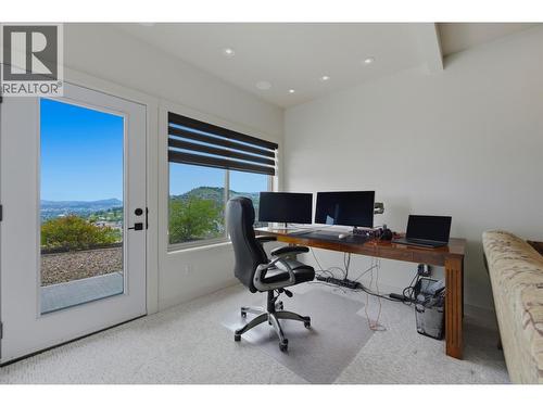 2200 Cortina Drive, Kelowna, BC - Indoor Photo Showing Office