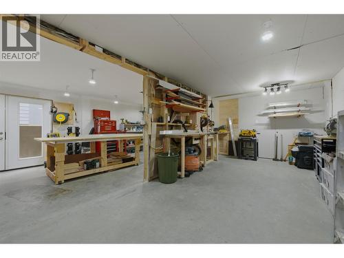 2200 Cortina Drive, Kelowna, BC - Indoor Photo Showing Other Room