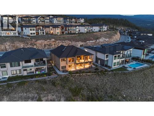 2200 Cortina Drive, Kelowna, BC - Outdoor