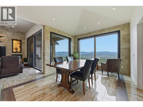 2200 Cortina Drive, Kelowna, BC - Indoor Photo Showing Dining Room