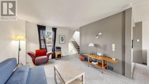 1 - 433 Keats Way, Waterloo, ON - Indoor Photo Showing Living Room