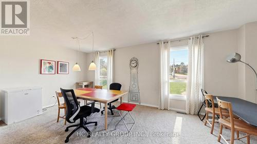 1 - 433 Keats Way, Waterloo, ON - Indoor Photo Showing Dining Room