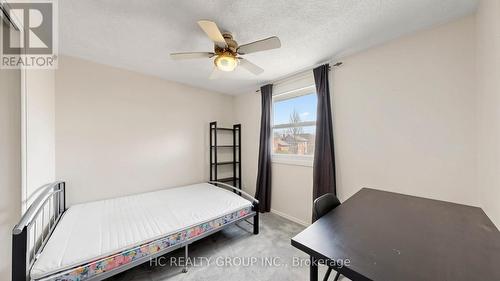 1 - 433 Keats Way, Waterloo, ON - Indoor Photo Showing Bedroom