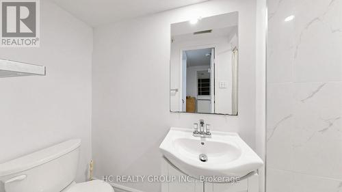 1 - 433 Keats Way, Waterloo, ON - Indoor Photo Showing Bathroom