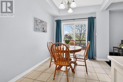11 - 8 Lakelawn Road, Grimsby, ON - Indoor Photo Showing Dining Room