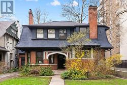 147 & 149 FARNHAM AVENUE Toronto, ON M4V 1H7