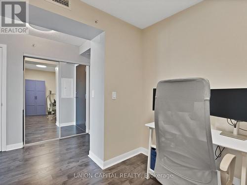 622 - 75 Norman Bethune Avenue E, Richmond Hill, ON - Indoor