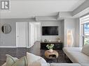 622 - 75 Norman Bethune Avenue E, Richmond Hill, ON  - Indoor Photo Showing Living Room 
