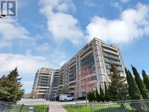 622 - 75 Norman Bethune Avenue E, Richmond Hill, ON - Outdoor With Balcony With Facade