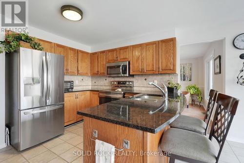 Newer appliances (Oct 2025) - 41 Framingham Crescent, Ottawa, ON - Indoor Photo Showing Kitchen With Double Sink