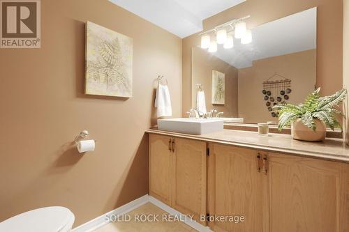 Basement 2pc bath - 41 Framingham Crescent, Ottawa, ON - Indoor Photo Showing Bathroom