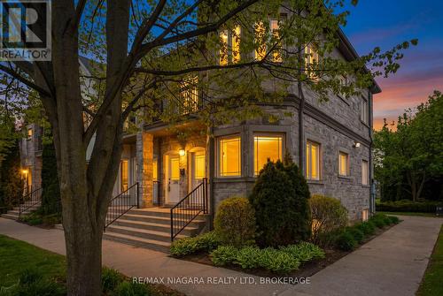 106 - 6045 Dunn Street, Niagara Falls (Dorchester), ON - Outdoor