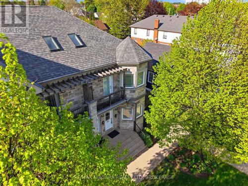 106 - 6045 Dunn Street, Niagara Falls (Dorchester), ON - Outdoor