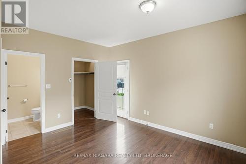 106 - 6045 Dunn Street, Niagara Falls (Dorchester), ON - Indoor Photo Showing Other Room