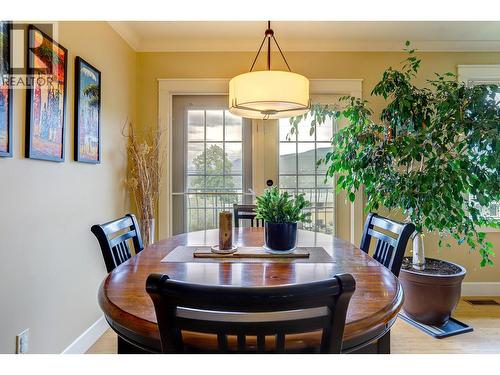 8308 Kalview Drive, Coldstream, BC - Indoor Photo Showing Dining Room