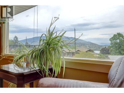 8308 Kalview Drive, Coldstream, BC - 