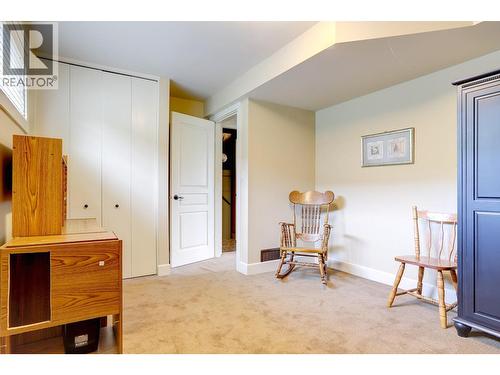 8308 Kalview Drive, Coldstream, BC - Indoor