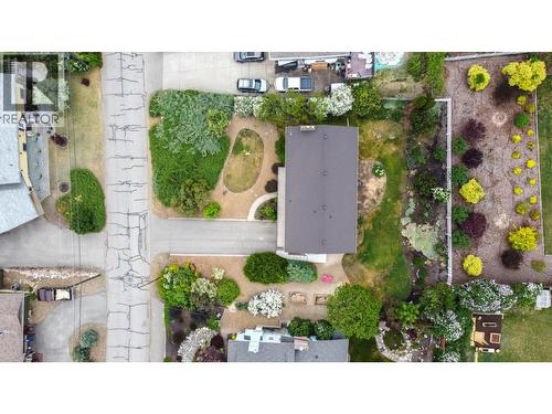 8308 Kalview Drive, Coldstream, BC - Outdoor