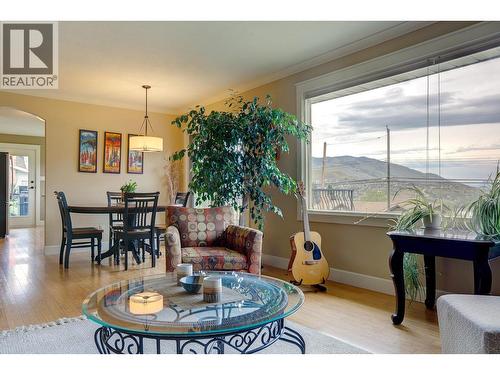 8308 Kalview Drive, Coldstream, BC - Indoor Photo Showing Other Room