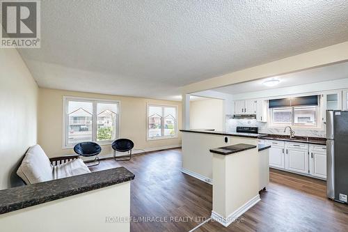 794 Stone Church Road E, Hamilton, ON - Indoor Photo Showing Kitchen