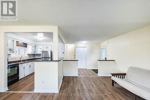 794 Stone Church Road E, Hamilton, ON - Indoor Photo Showing Kitchen