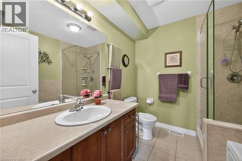 53 Hallmark Trail, Hamilton, ON - Indoor Photo Showing Bathroom