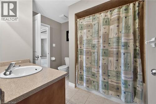 53 Hallmark Trail, Hamilton, ON - Indoor Photo Showing Bathroom
