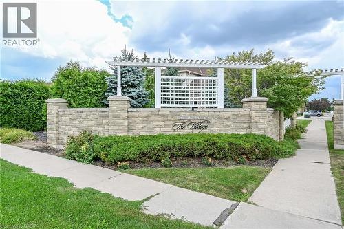 53 Hallmark Trail, Hamilton, ON - Outdoor