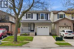 68 DALTON Crescent Stoney Creek, ON L8J 2A5