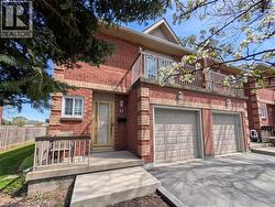 34 DYNASTY Avenue Unit# 13 Stoney Creek, ON L8G 5C7