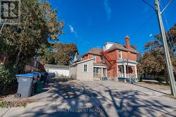 2 DAVID STREET Brampton, ON L6X 1J1