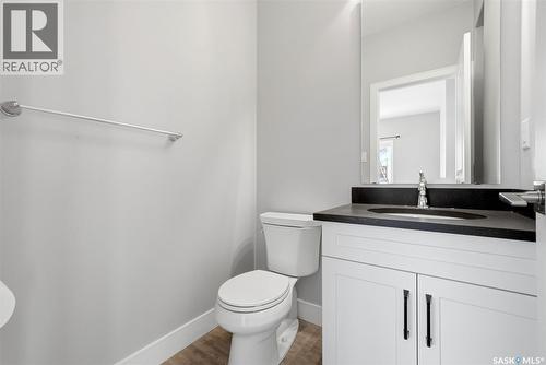 2100 Queen Street, Regina, SK - Indoor Photo Showing Bathroom