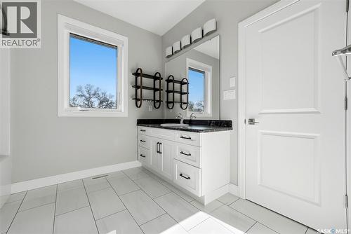 2100 Queen Street, Regina, SK - Indoor Photo Showing Other Room