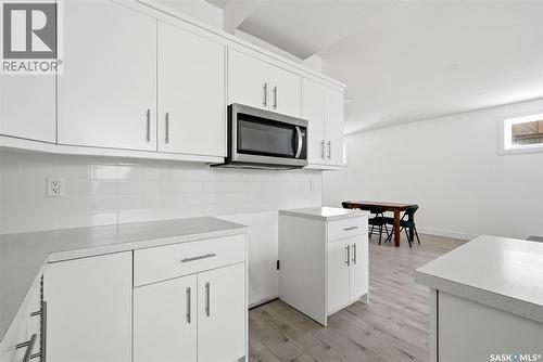 2100 Queen Street, Regina, SK - Indoor Photo Showing Kitchen
